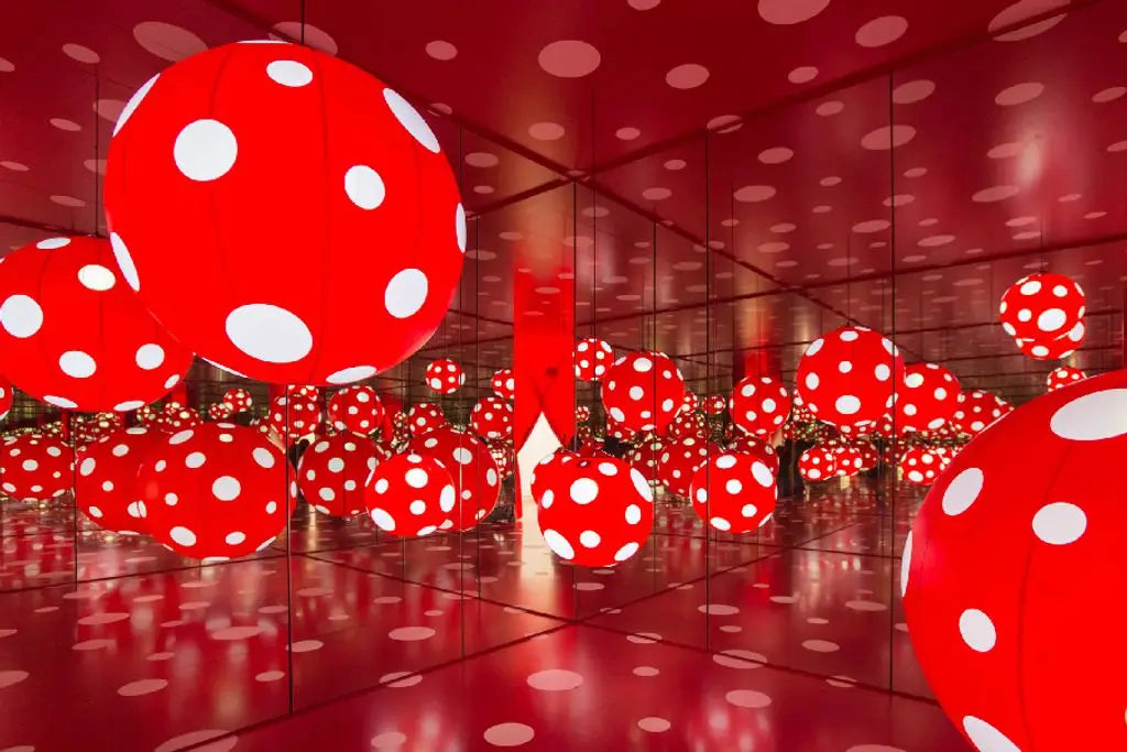Yayoi Kusama: The Universe of Dots and Mirrors
